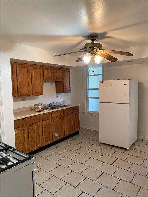 Property Photo:  1708 Leister St  PA 15212 