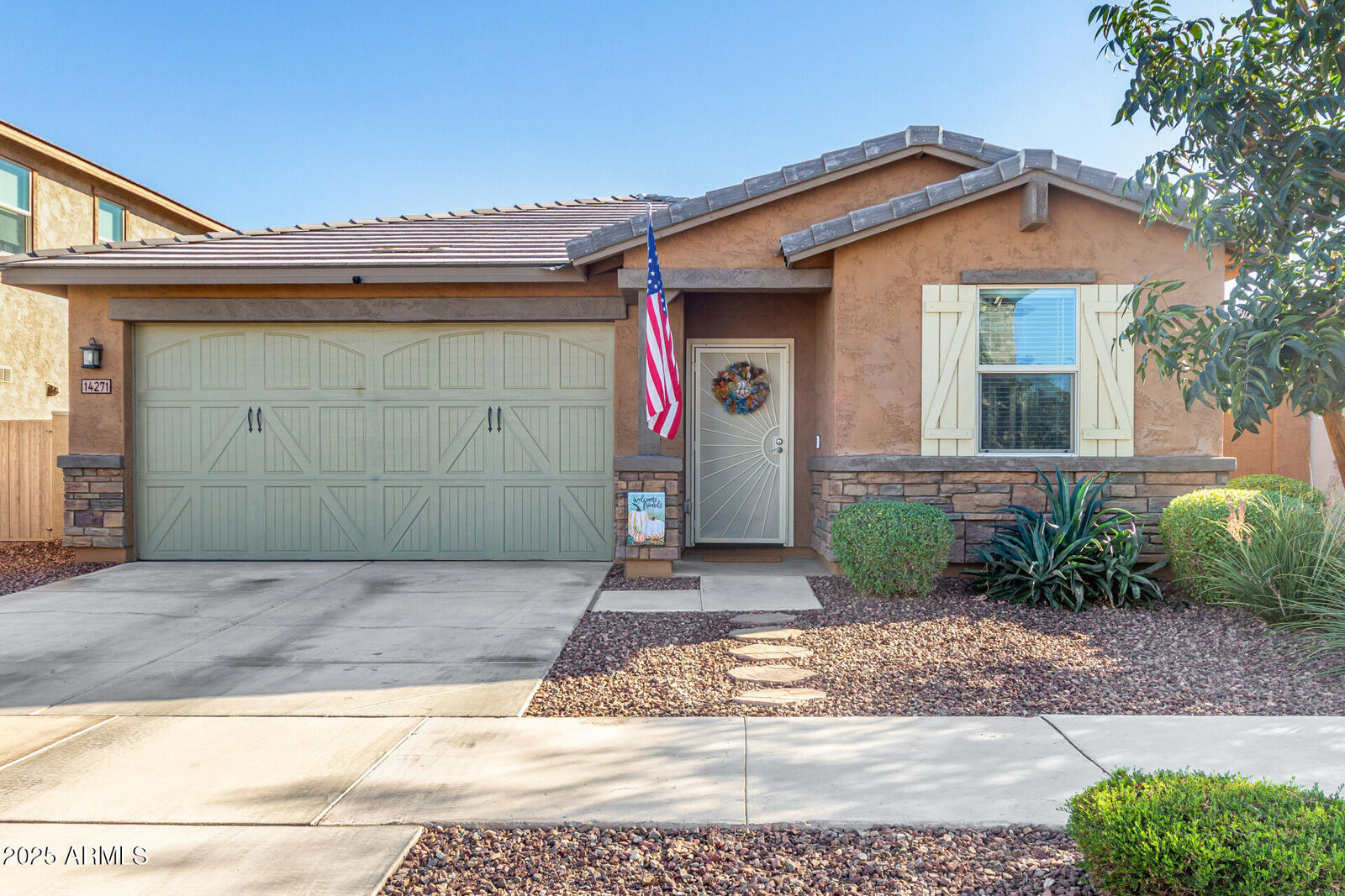 Property Photo: 14271 W Surrey Drive AZ 85379