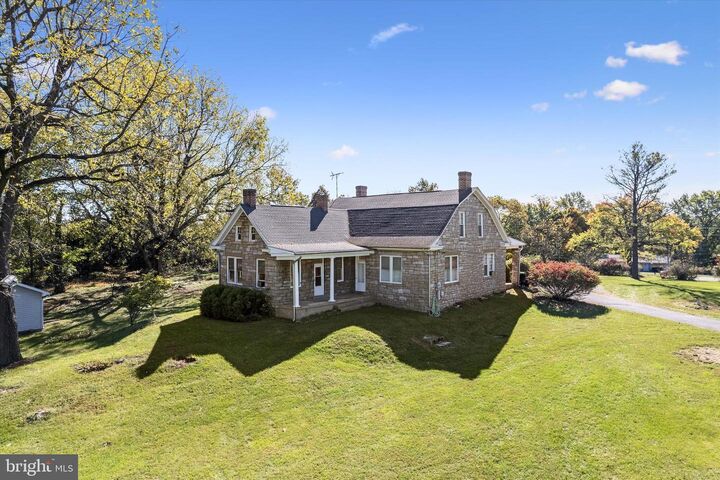 Property Photo: 7765 Martinsburg Pike WV 25443