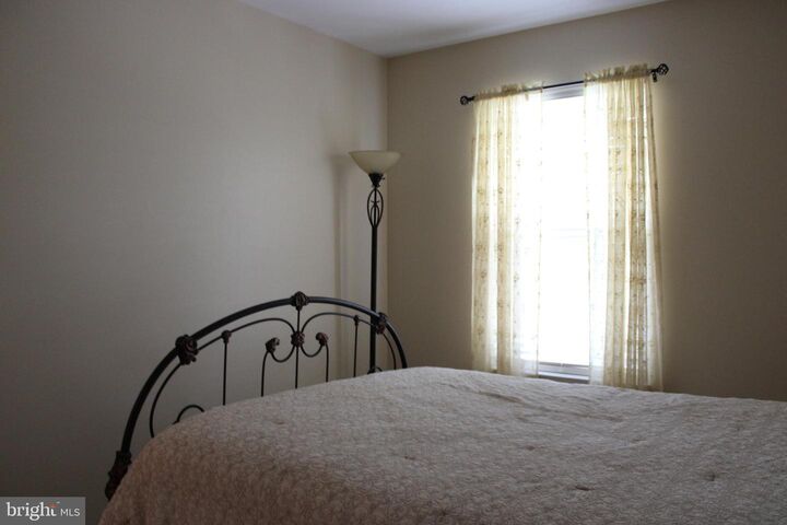 Property Photo: 14186 Hunters Run Way VA 20155