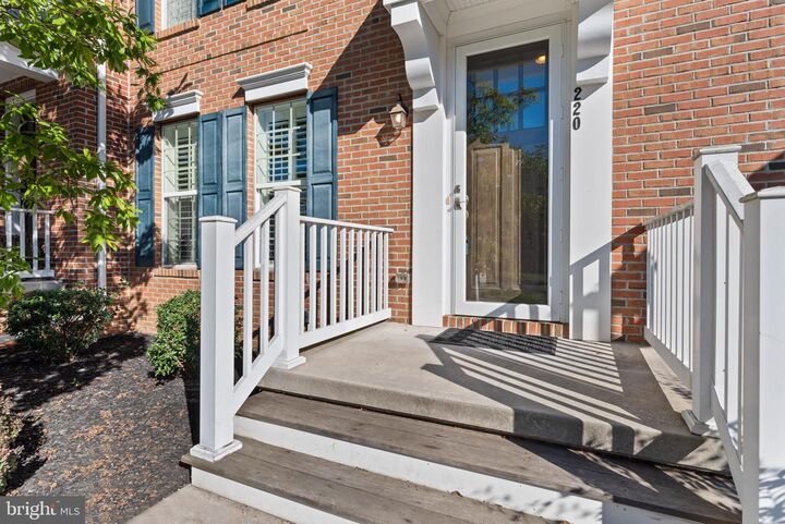 220 Shaw Street  Mechanicsburg PA 17050 photo