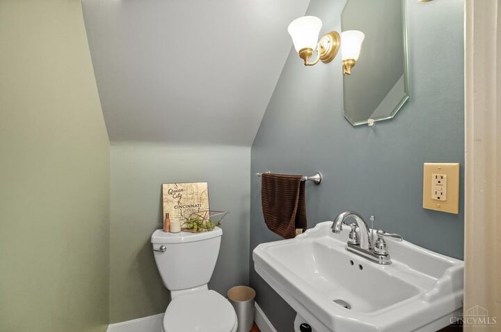 Property Photo: 6745 Palmetto Street OH 45227