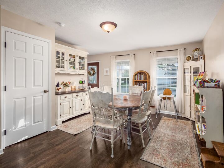Property Photo:  971 Lora Lee Drive  OH 43040