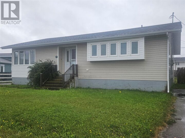 3 Courtney Street — photo 1