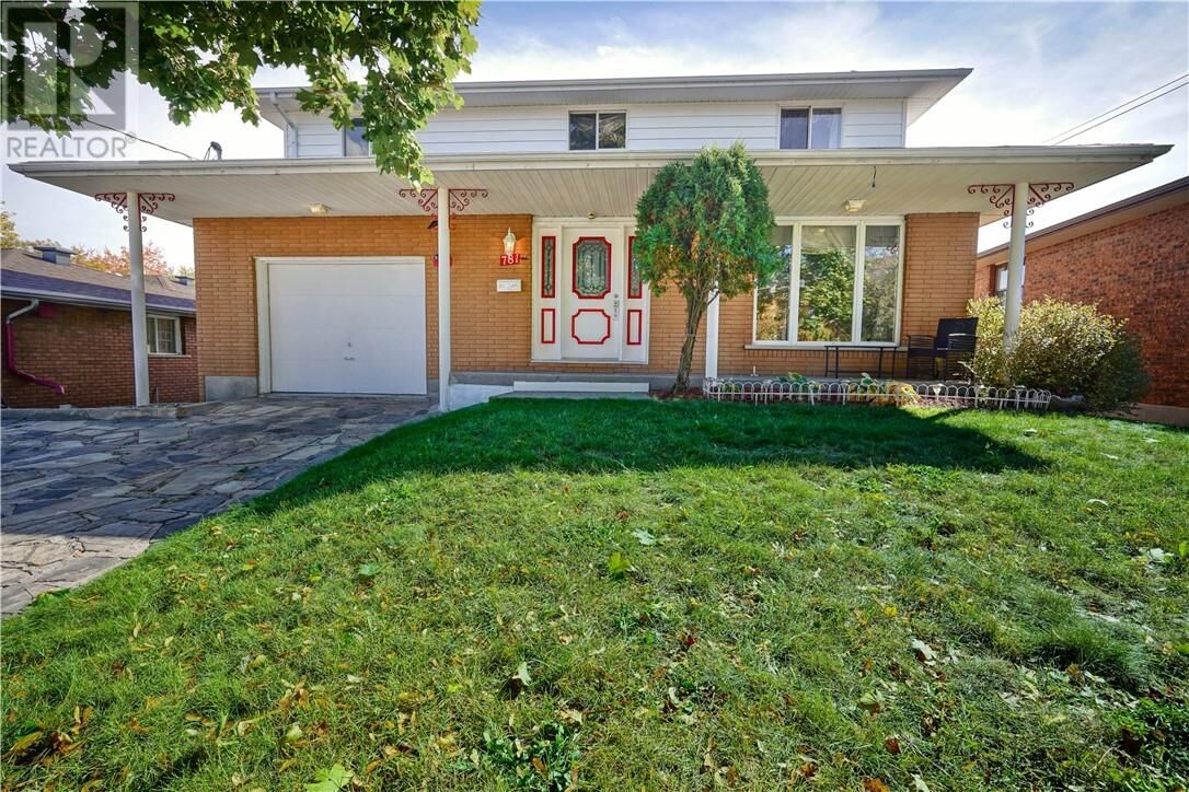 Property Photo: 781 Grandview ON P3A 4Z8