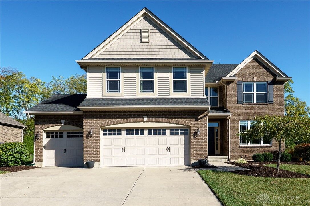 Property Photo: 412 Belleclaire Hill OH 45458