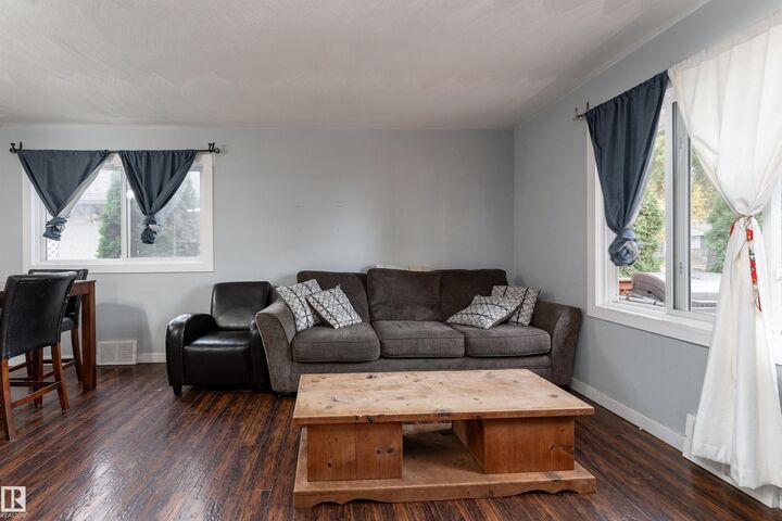 12316 140 Street NW  Edmonton AB T5L 2C8 photo