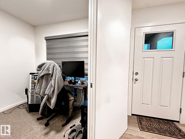 Property Photo: 1025 Secord Promenade Promenade NW 13 AB T5T 7V4