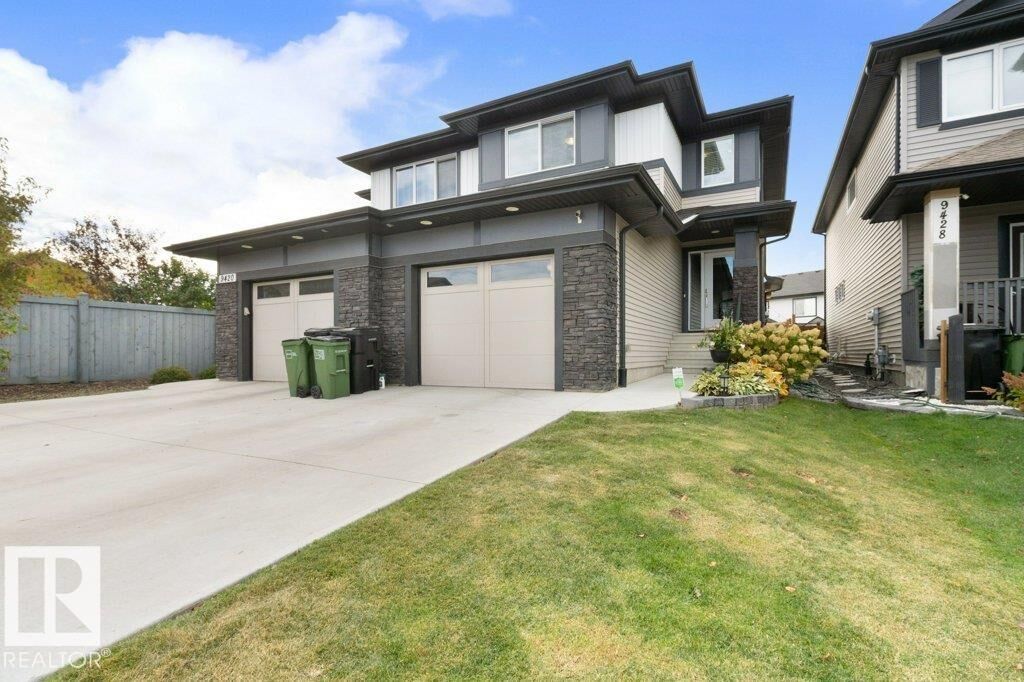 Property Photo: 9424 209 Street NW AB T5T 7J5