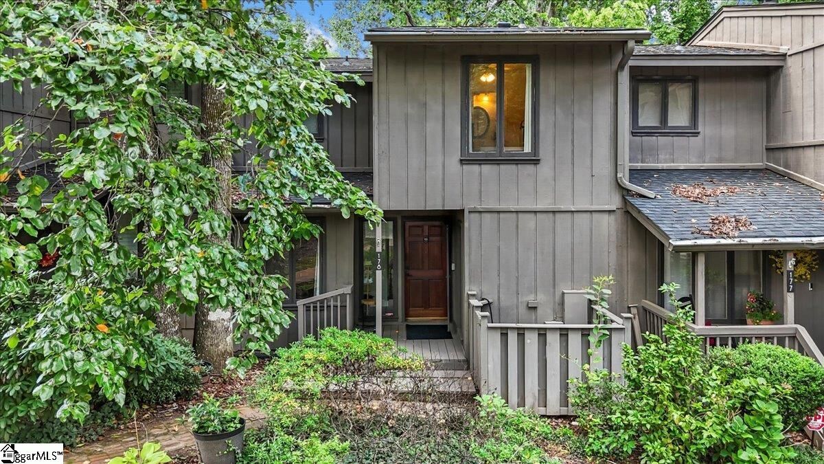 Property Photo: 178 Ingleoak Lane SC 29615