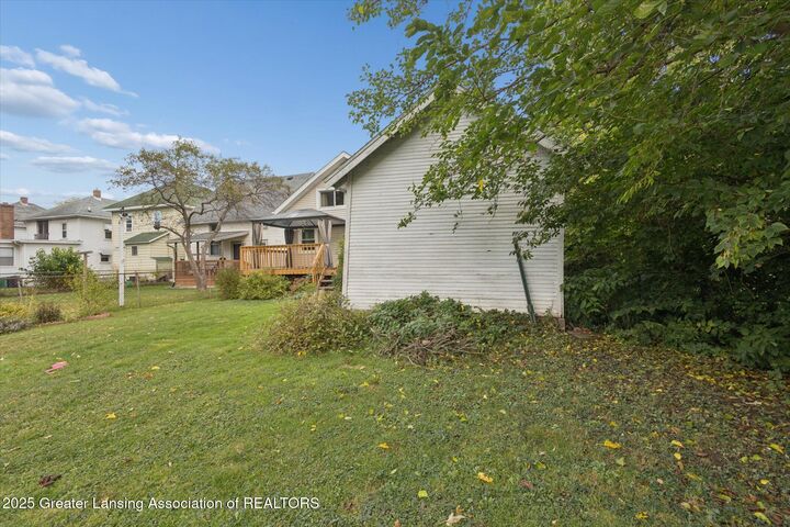 Property Photo: 418 Clifford Street MI 48912