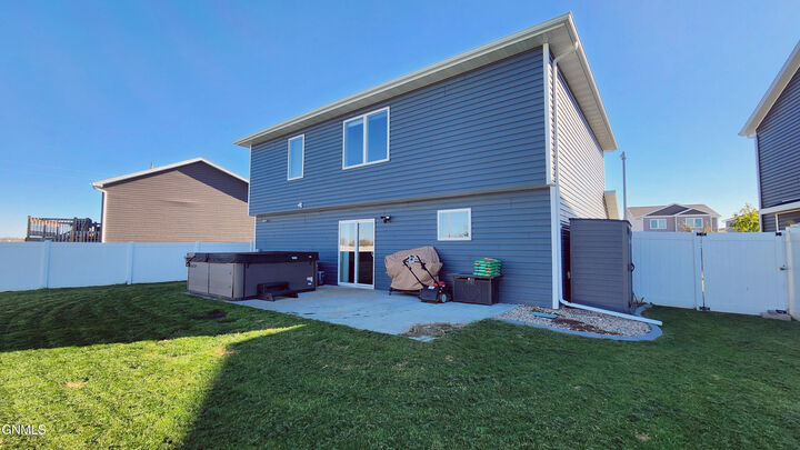 Property Photo: 3606 Amity Circle Circle ND 58554