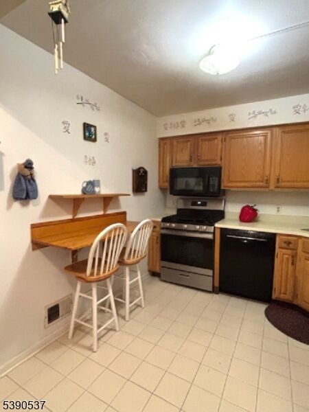 Property Photo:  5103 Austin Ct 3  NJ 07840