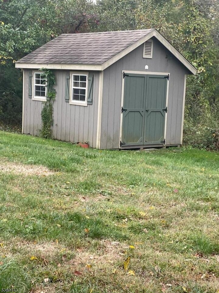 Property Photo: 143 Annandale High Bridge Rd NJ 08801