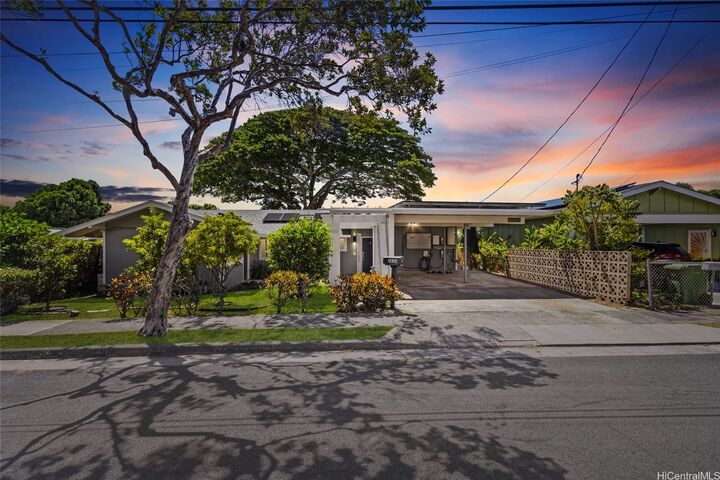 5633 Kanau Street  Honolulu HI 96821 photo