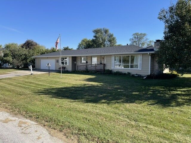 204 2nd Street  Cambridge IA 50046 photo