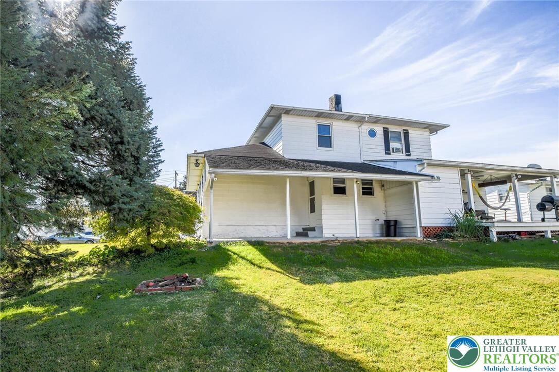 Property Photo:  2243 2nd  PA 18042 