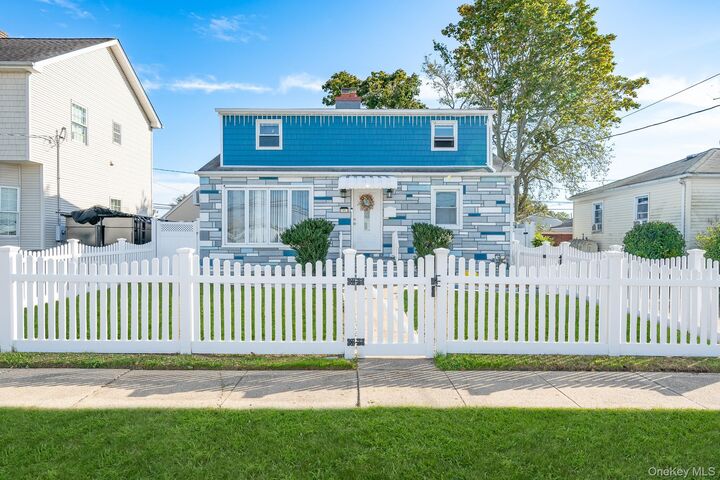 11 Overton Street  Freeport NY 11520 photo