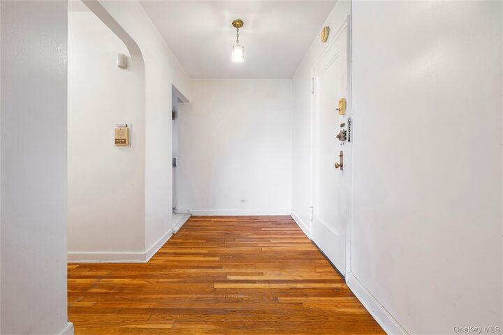 Property Photo:  72-81 113th Street 6T  NY 11375 