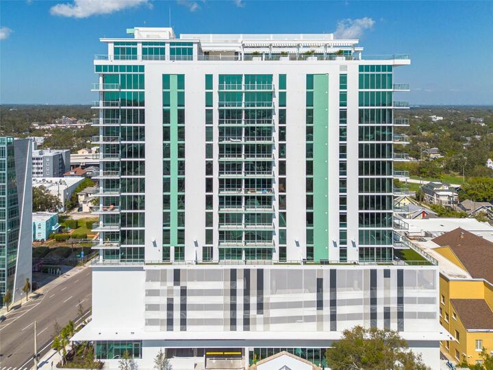 Property Photo: 777 3rd Avenue N 1106 FL 33701