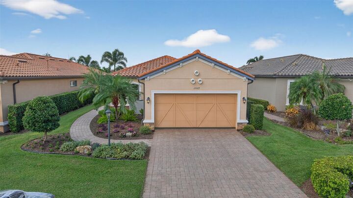Property Photo: 13327 Torresina Terrace FL 34211