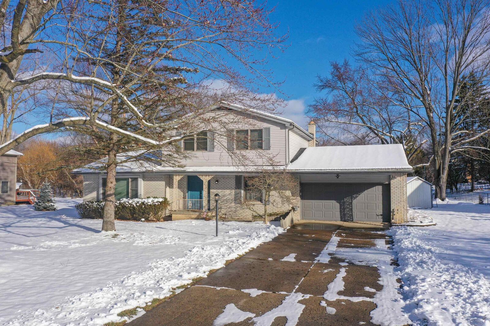 Property Photo:  8247 Manchester Drive  MI 48439 