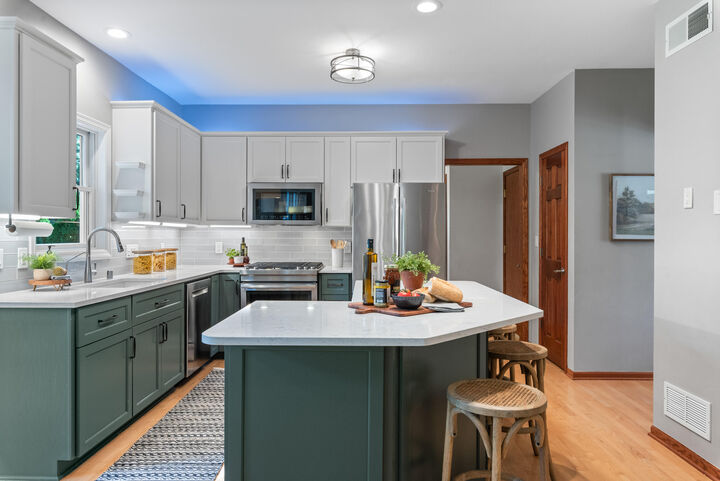 Property Photo:  N30w6880 Lincoln Blvd  WI 53012 