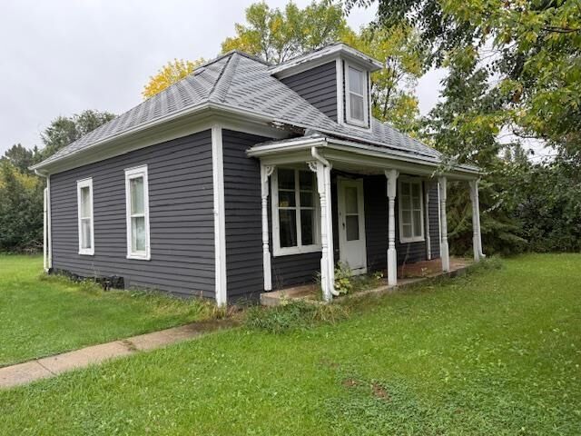 Property Photo: 207 B Ave S ND 58789