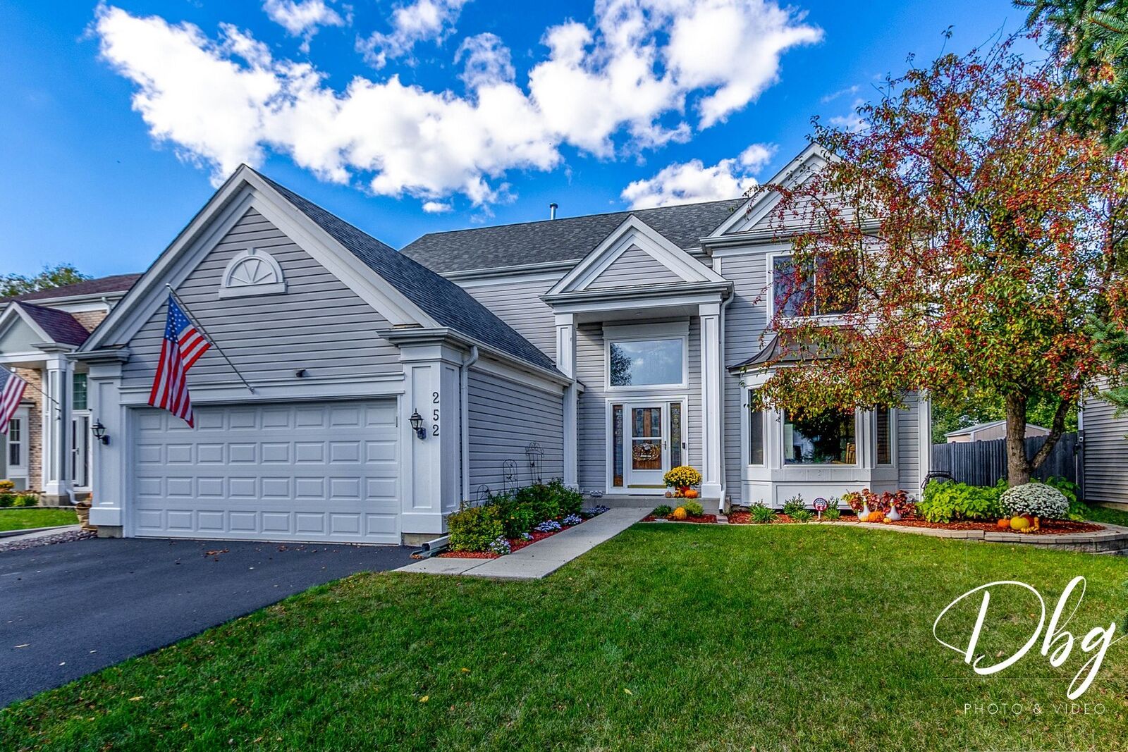 Property Photo:  252 Carters Grove Court  IL 60030 