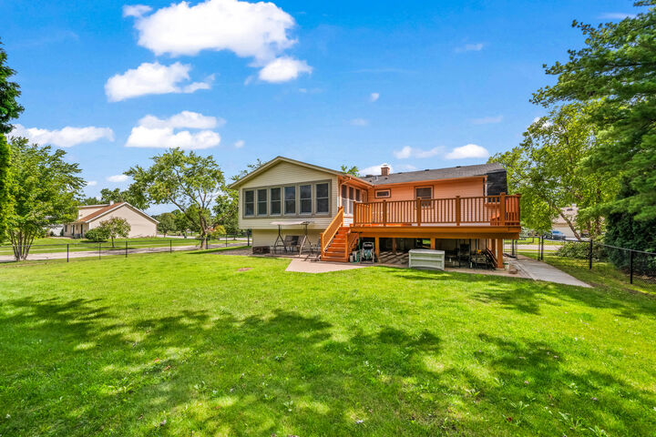 Property Photo:  3590 Winston Drive  IL 60192 
