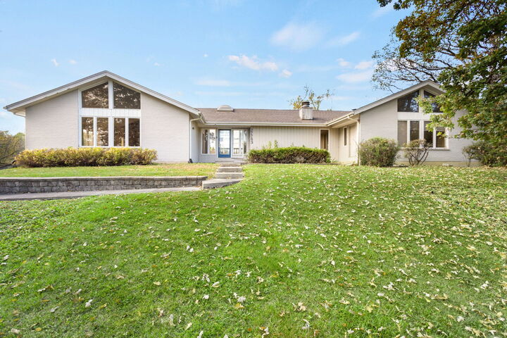 Property Photo:  27763 W Lakeview Drive N  IL 60084