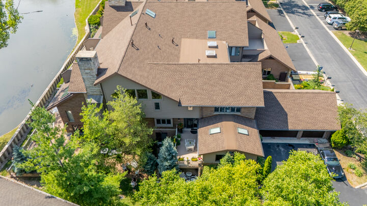 Property Photo:  1210 Hawthorne Lane 0  IL 60521 