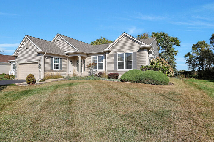 Property Photo: 12770 Timber Creek Drive IL 60142
