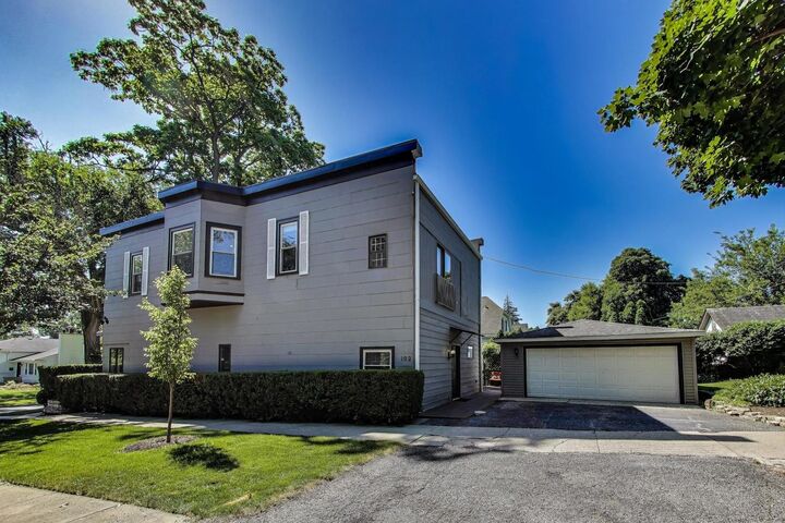 Property Photo: 102 S Quincy Street IL 60521