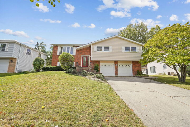 251 Polo Club Drive  Glendale Heights IL 60139 photo