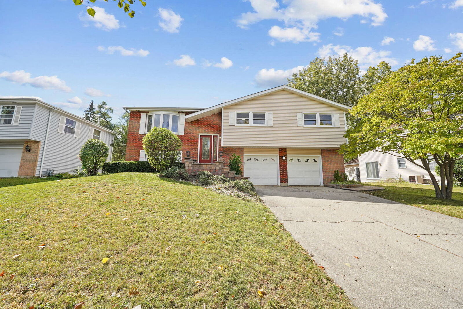 Property Photo:  251 Polo Club Drive  IL 60139 