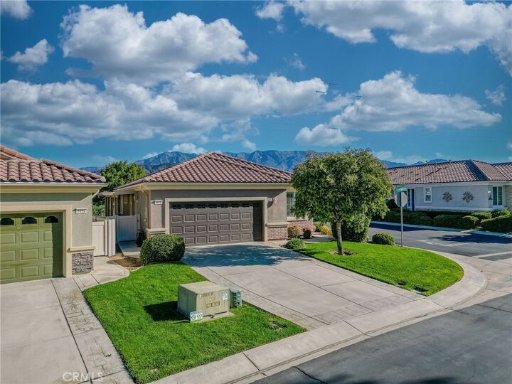 Property Photo: 1168 Saguaro CA 92223