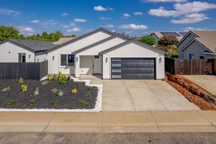 Property Photo: 675 Oakshire Drive CA 95640