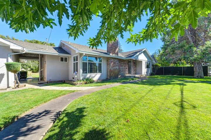 Property Photo:  637 Myrtle Avenue  CA 95605 