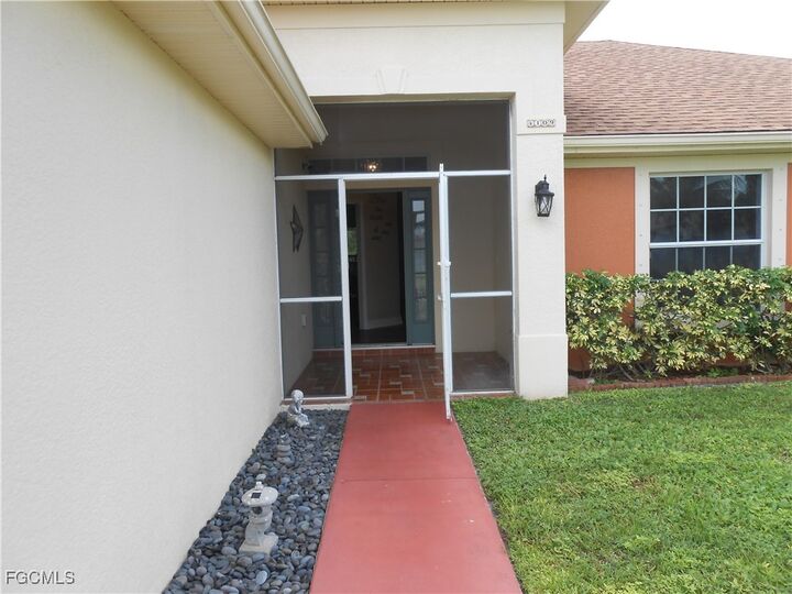 Property Photo:  4109 35th Street SW  FL 33976 