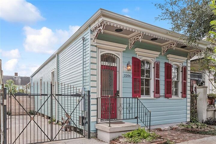 Property Photo: 2206 Ursulines Avenue LA 70119