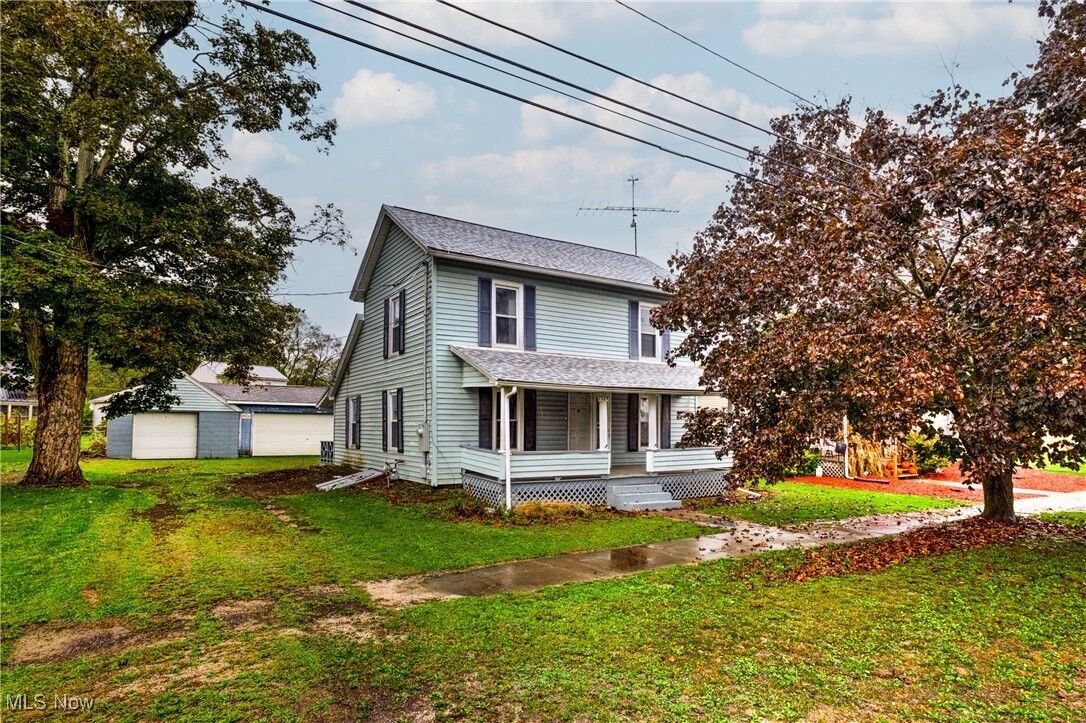 Property Photo:  7529 State Line  OH 44404 