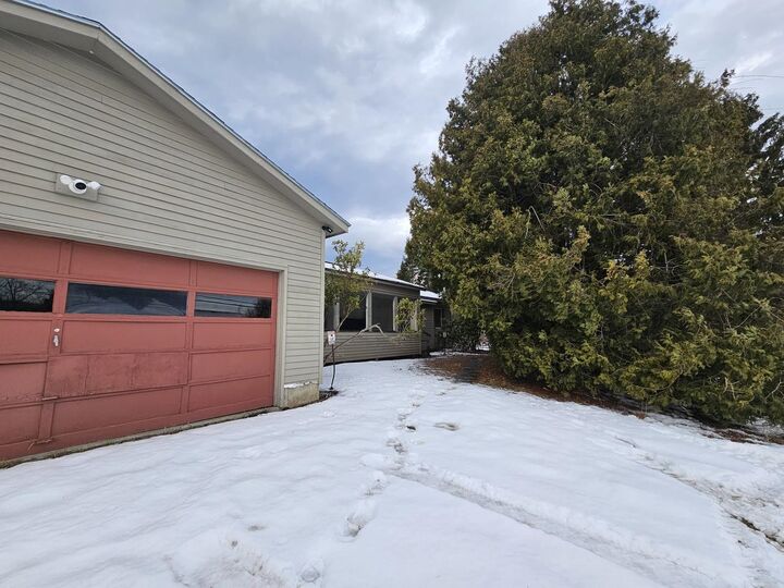 Property Photo: 5272 Spear Street VT 05482