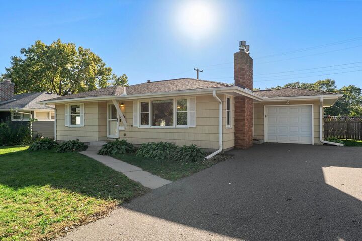 Property Photo: 2554 Boone Avenue S MN 55426