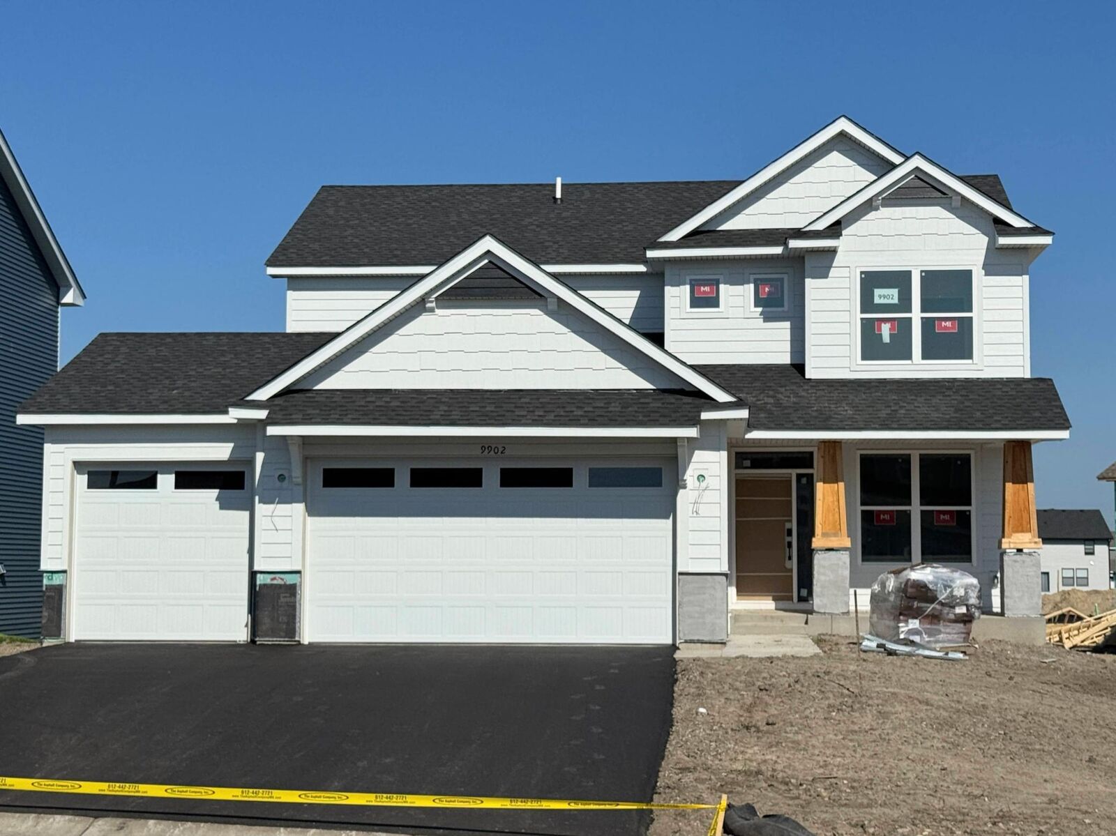 Property Photo:  