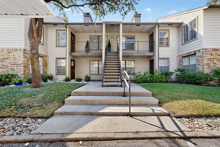 Property Photo: 5300 Keller Springs Road 2062 TX 75248