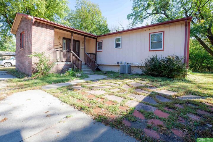 24451 Hartman Avenue  Omaha NE 68064-9999 photo