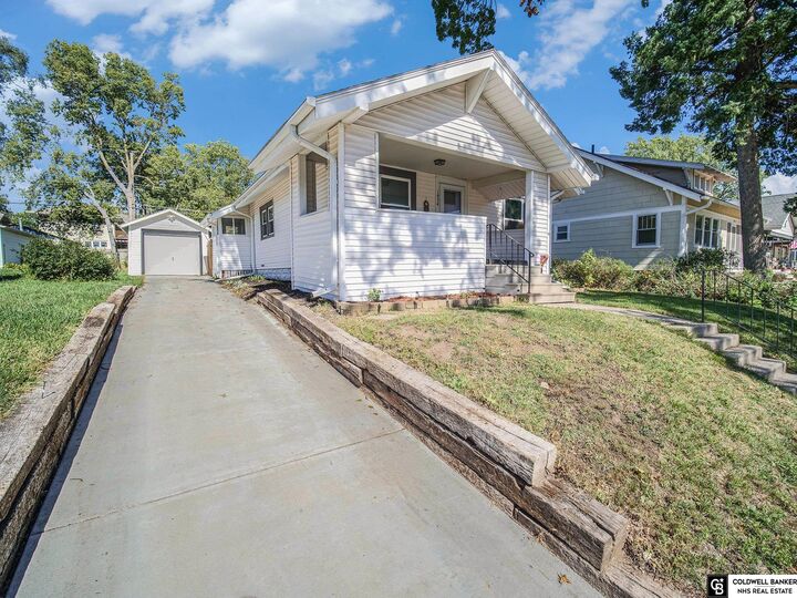 Property Photo:  1934 Park Avenue  NE 68502