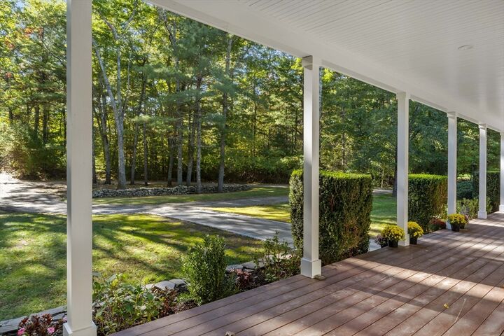 Property Photo:  7 Brayton Woods Drive  MA 02769 