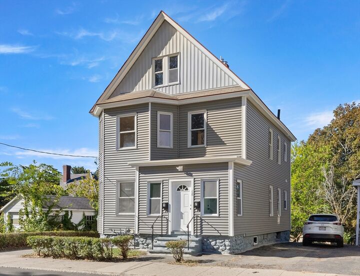 68 Middlebury  Lawrence MA 01841 photo
